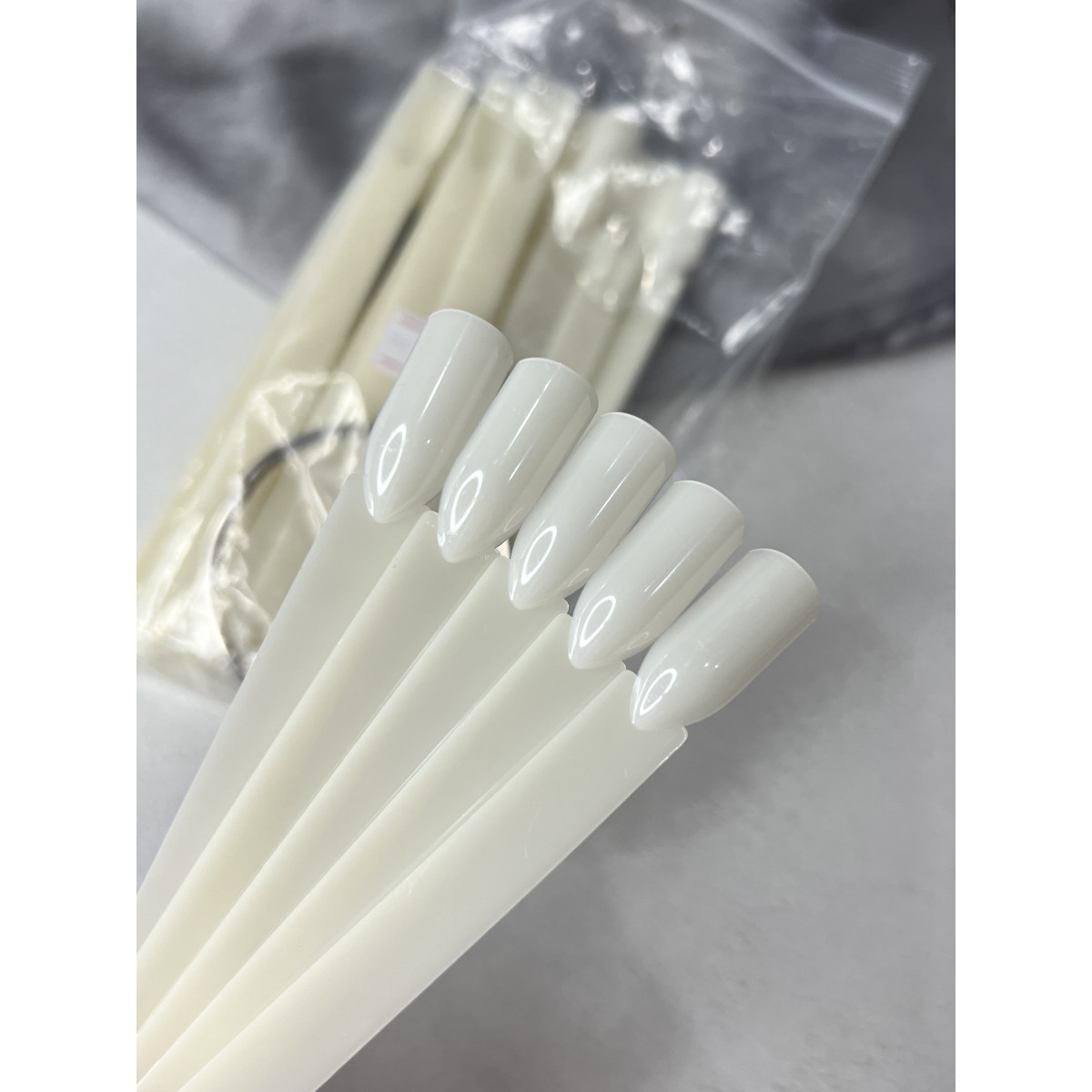 Купить Палитра «веер» 50 шт. молочная (квадрат) - По Лучший Ценам в РБ. |на dixnail.by ✅