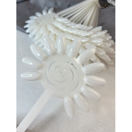 Ромашка молочная с ручкой 12 типс