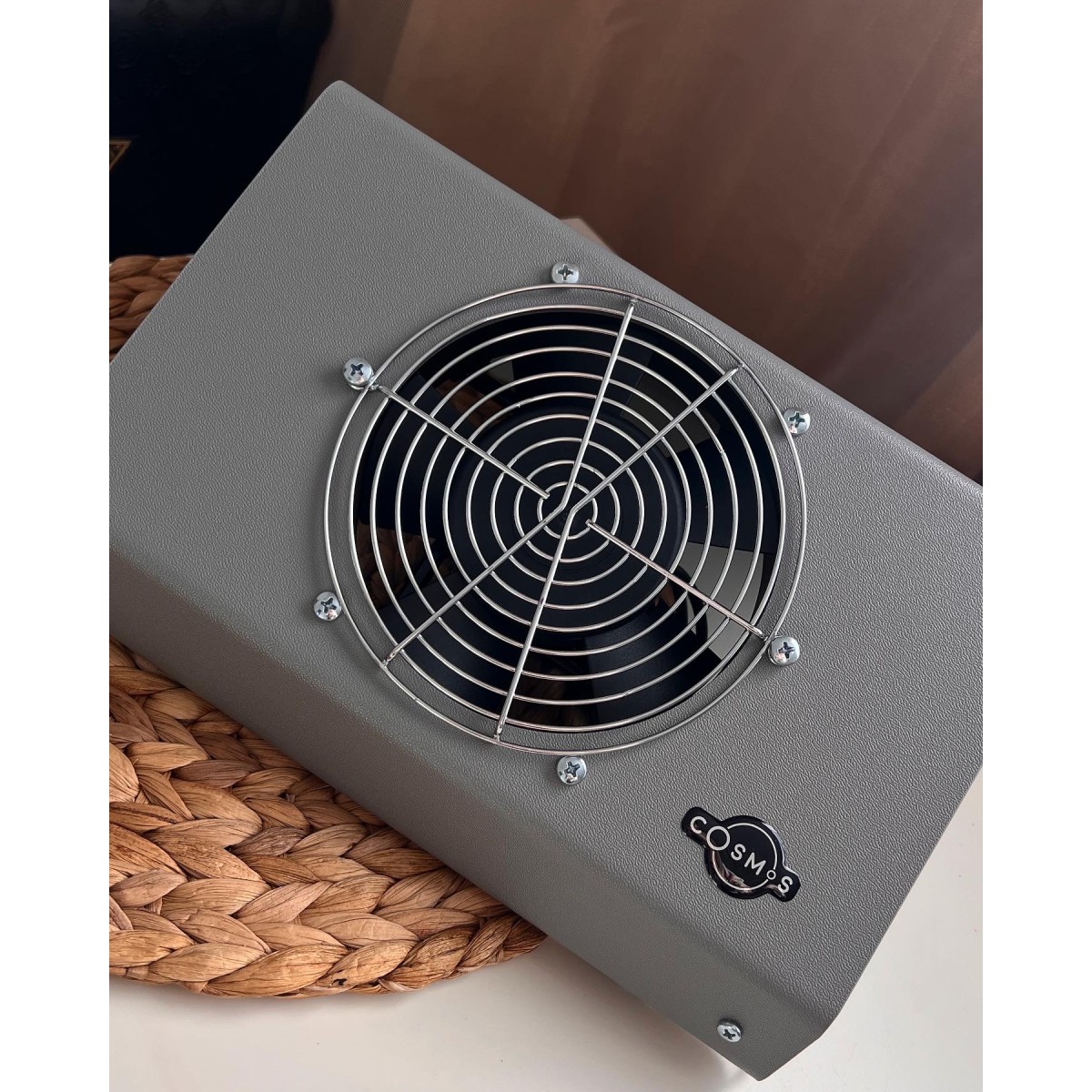 Купить маникюрную вытяжку Cosmos - это Серый настольный пылесос для маникюра.По Лучший Ценам в РБ. |на dixnail.by ✅